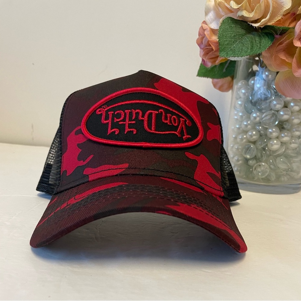 NWT Von Dutch camo trucker hat.